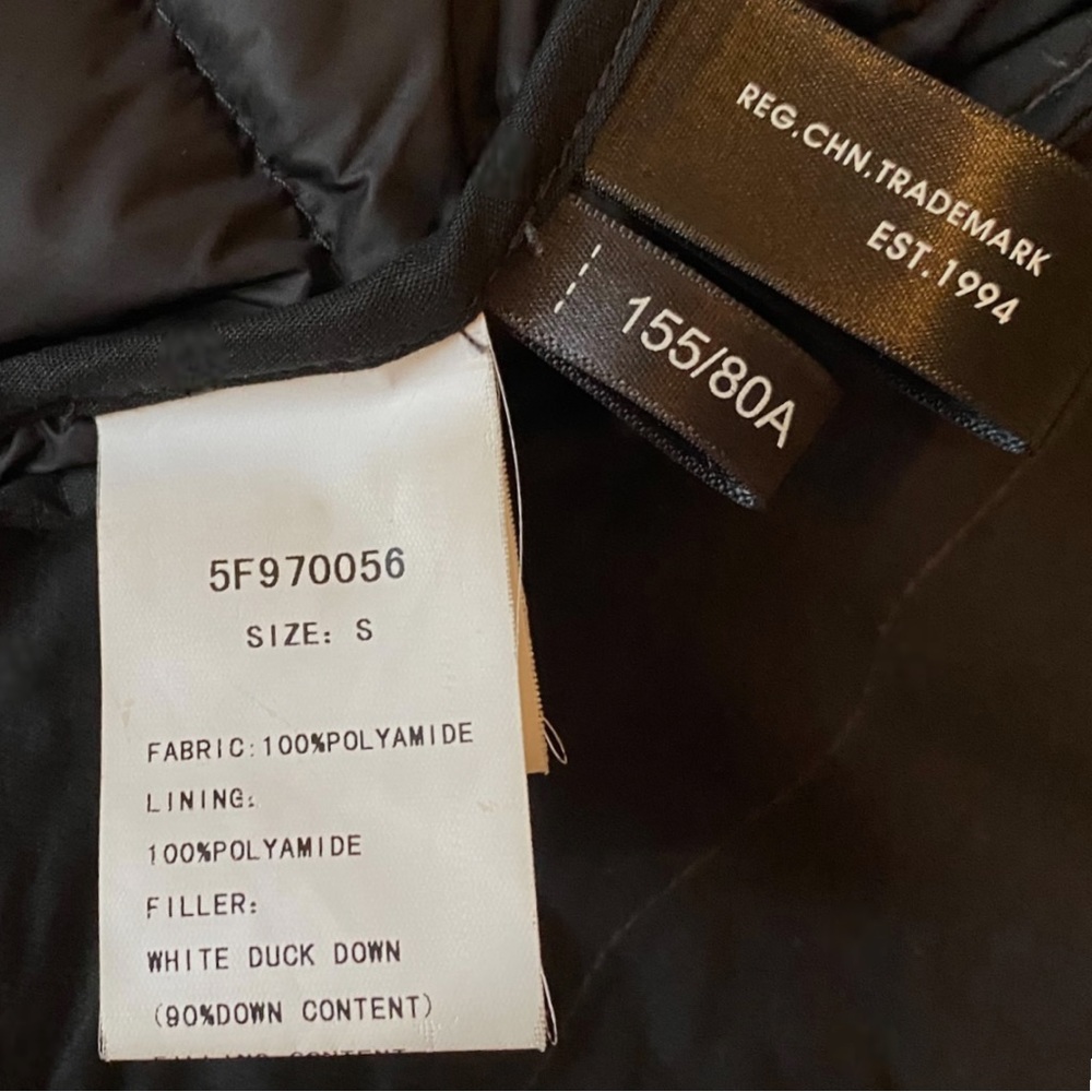 JNBY short black packable down-filled jacket, size small - Picture 5 of 7